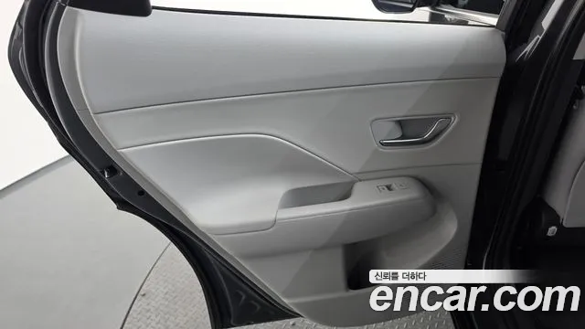 Hyundai Kona — Фото автомобиля 14