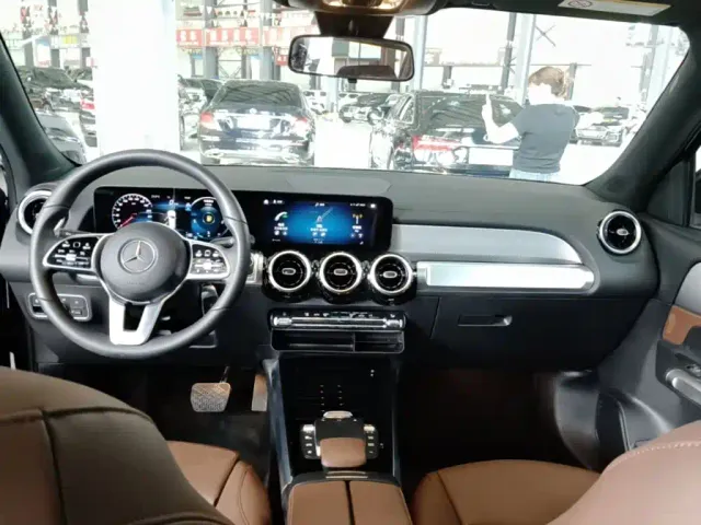 Mercedes-Benz GLB-Class — Фото автомобиля 9