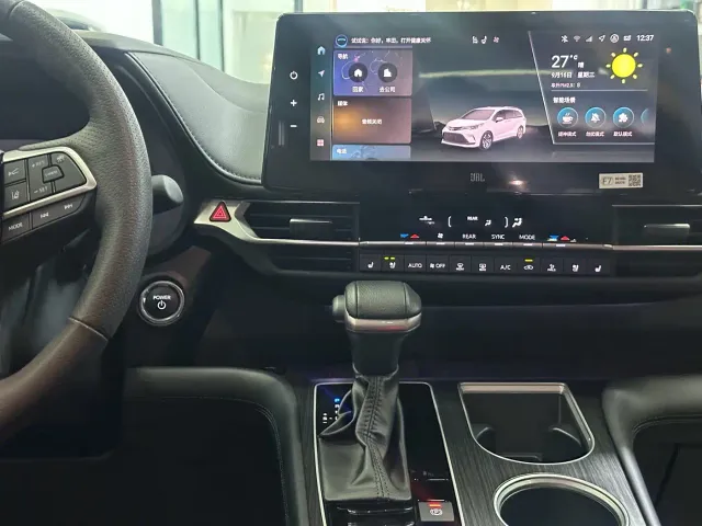 Toyota Granvia — Фото автомобиля 12