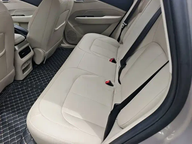 Wuling Starlight — Фото автомобиля 13