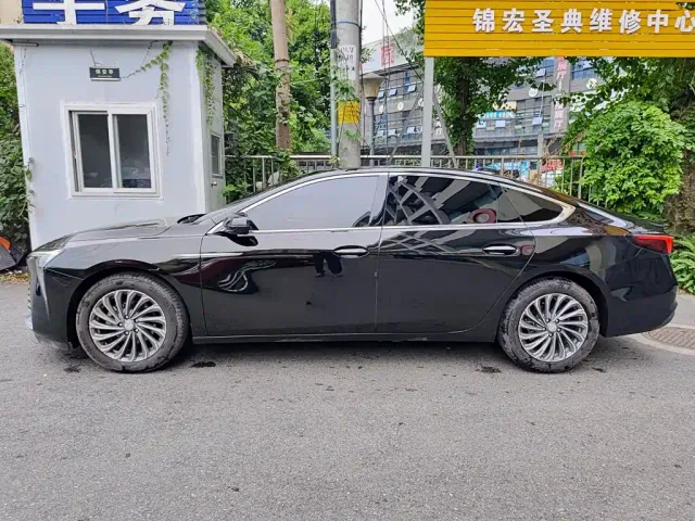 Buick LaCrosse — Фото автомобиля 3