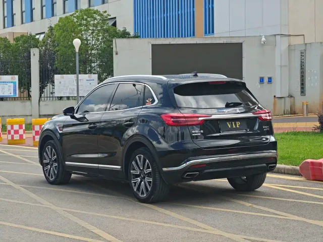 Hongqi HS5 — Фото автомобиля 4