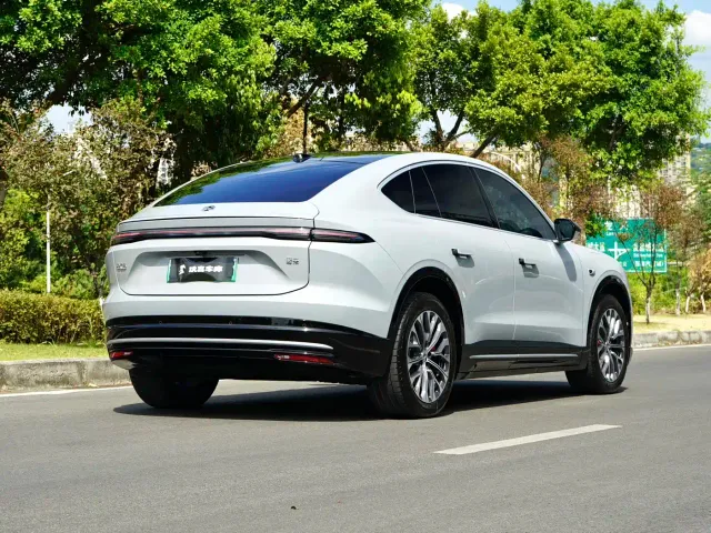 Nio EC6 — Фото автомобиля 4