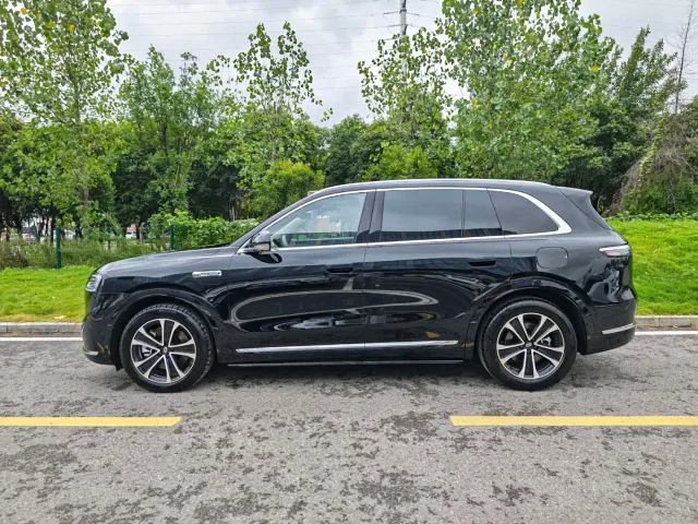 Aito M7 — Фото автомобиля 3