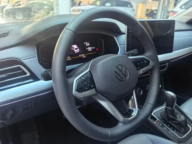 Volkswagen Lavida — Фото автомобиля 15