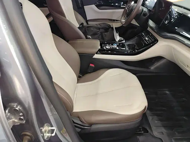 BYD Qin PLUS — Фото автомобиля 24