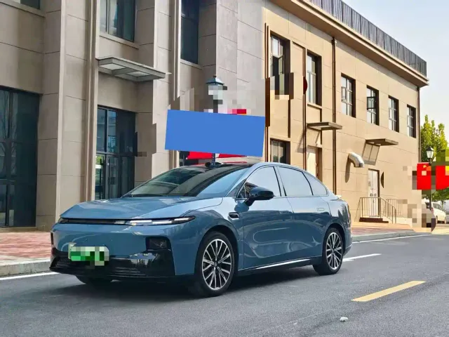 Фотография автомобиля — Leapmotor B01