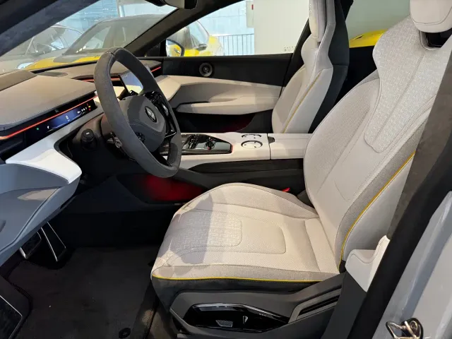 Lotus Emeya — Фото автомобиля 6