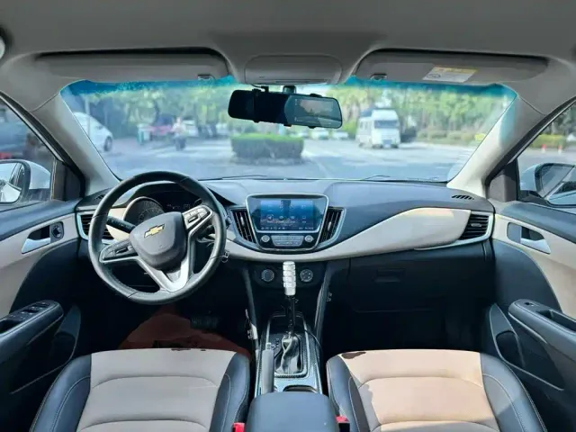 Chevrolet Monza — Фото автомобиля 9