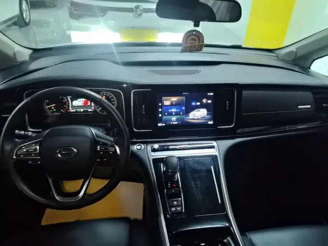 GAC Trumpchi M8 — Фото автомобиля 9