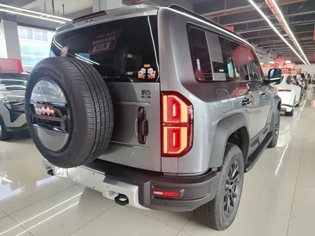 BYD FangChengBao Leopard 5 — Фото автомобиля 6