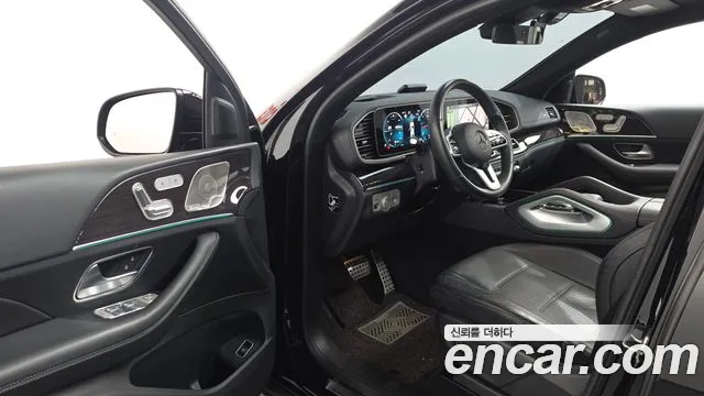 Mercedes-Benz GLE-Class — Фото автомобиля 15