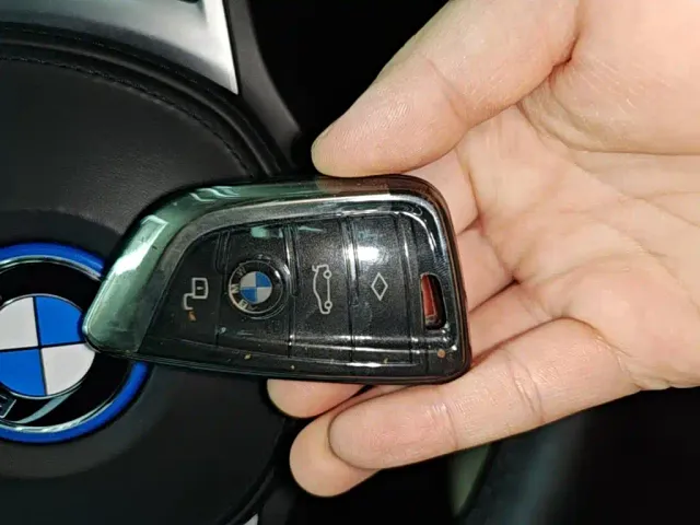 BMW i3 — Фото автомобиля 8