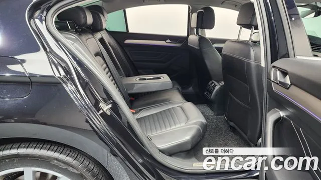 Volkswagen Passat — Фото автомобиля 11