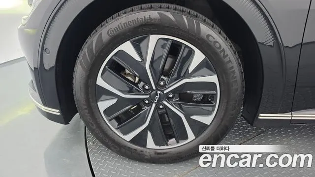 Kia EV6 — Фото автомобиля 5