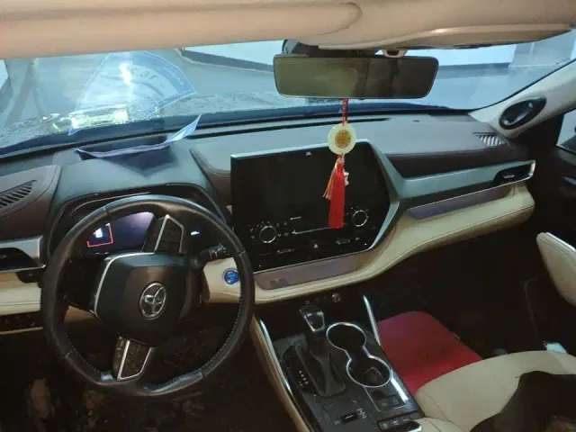 Toyota Highlander — Фото автомобиля 5
