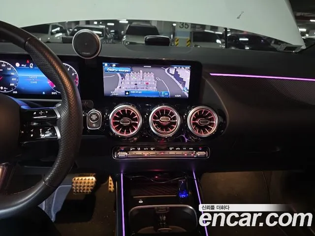 Mercedes-Benz GLA-Class — Фото автомобиля 15