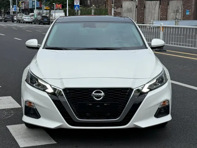 Nissan Teana — Фото автомобиля 2