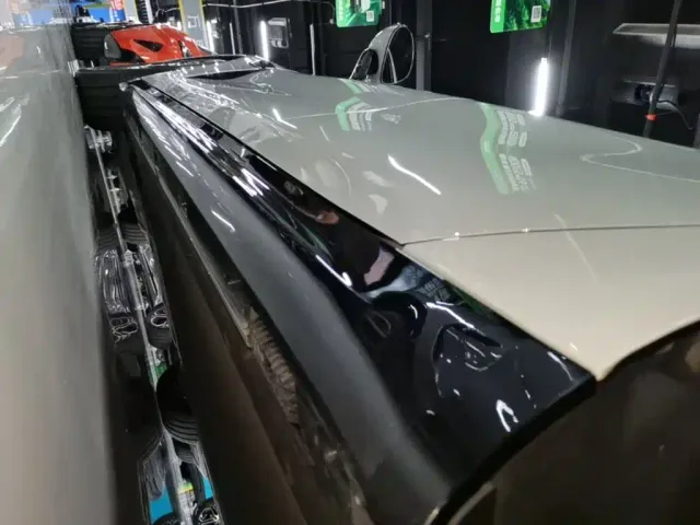 Xiaomi SU7 — Фото автомобиля 21