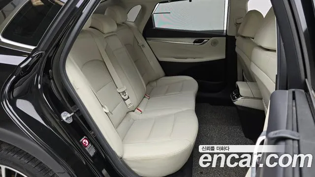 Hyundai Grandeur Grandeur (New) — Фото автомобиля 11