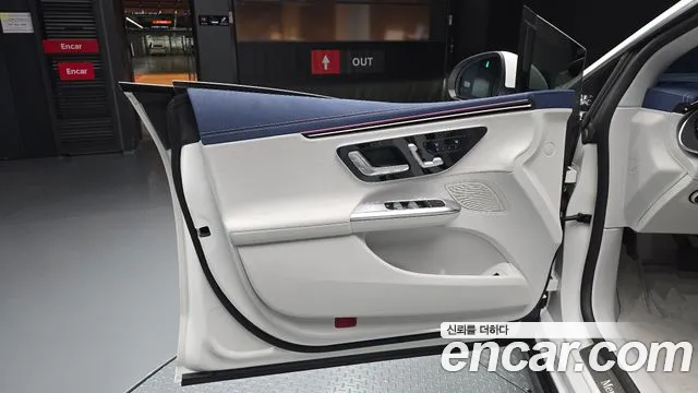 Mercedes-Benz EQE V295 — Фото автомобиля 13
