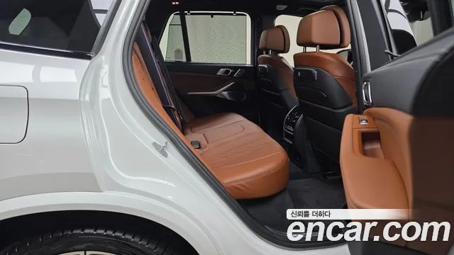 BMW X5 — Фото автомобиля 10