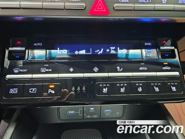 Hyundai Grandeur GN7 — Фото автомобиля 14