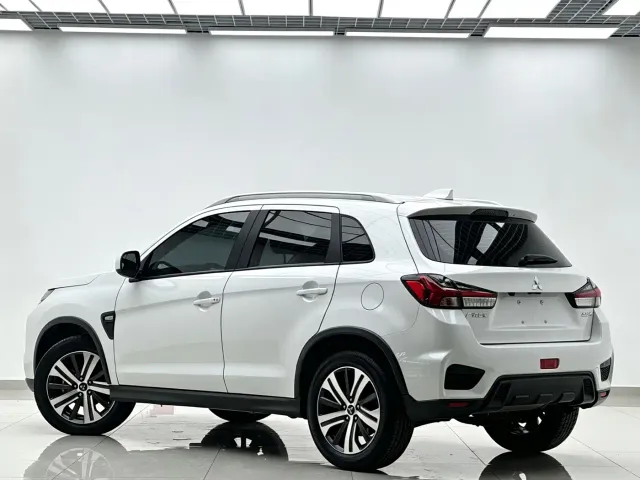 Mitsubishi ASX — Фото автомобиля 3