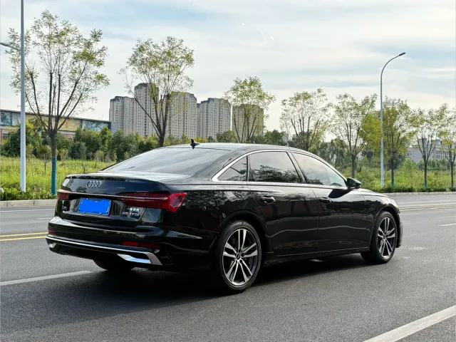 Audi A6L — Фото автомобиля 7
