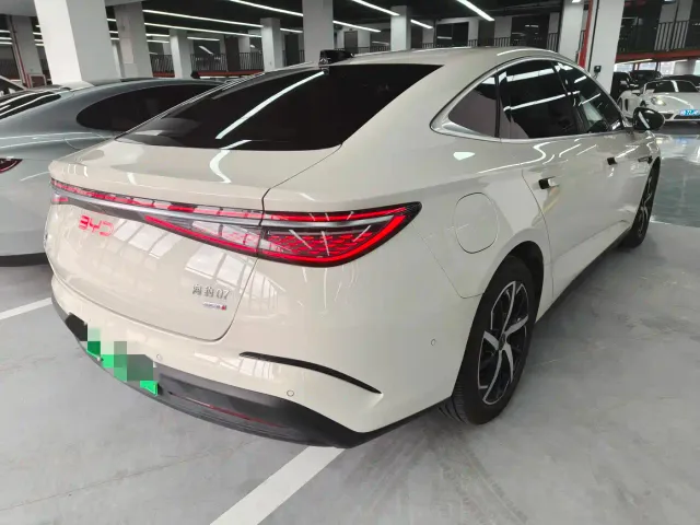 BYD Seal 07 DM-i 2026 DM-i 1.5T 230km Flagship — Фото автомобиля 11