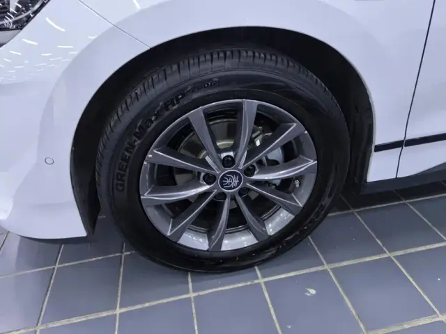 BYD Qin L — Фото автомобиля 6