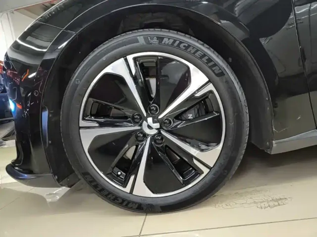 Nio ET5 Touring — Фото автомобиля 22