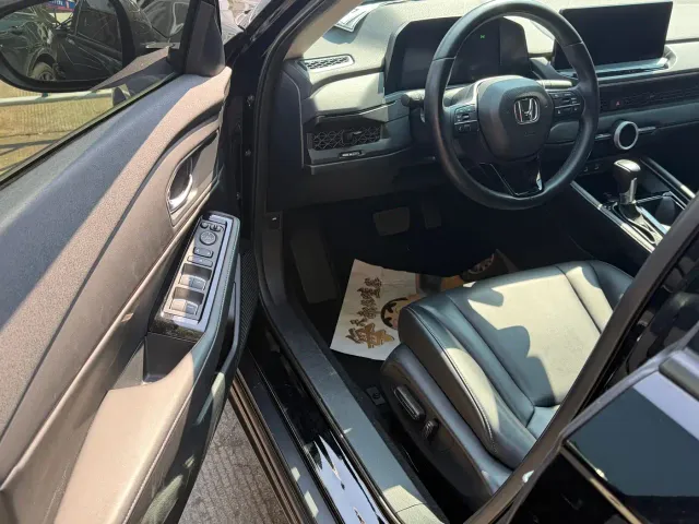 Honda Accord — Фото автомобиля 5