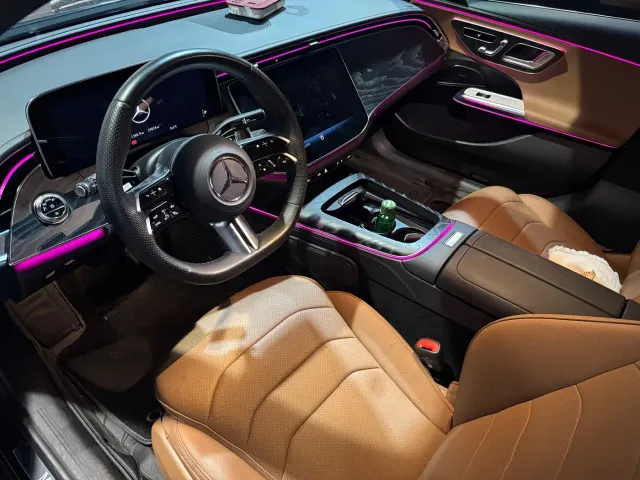 Mercedes-Benz E-Class — Фото автомобиля 4