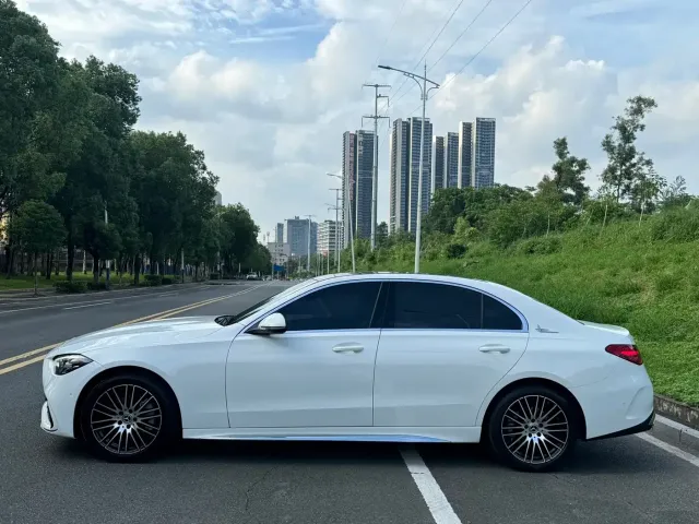Mercedes-Benz C-Class — Фото автомобиля 4