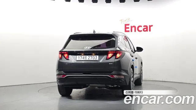 Hyundai Tucson Tucson (NX4) Дизель 2.0 2WD — Фото автомобиля 4