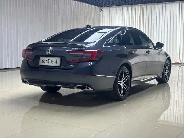 Honda Accord — Фото автомобиля 11