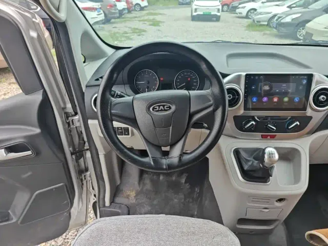 JAC Refine M3 — Фото автомобиля 10