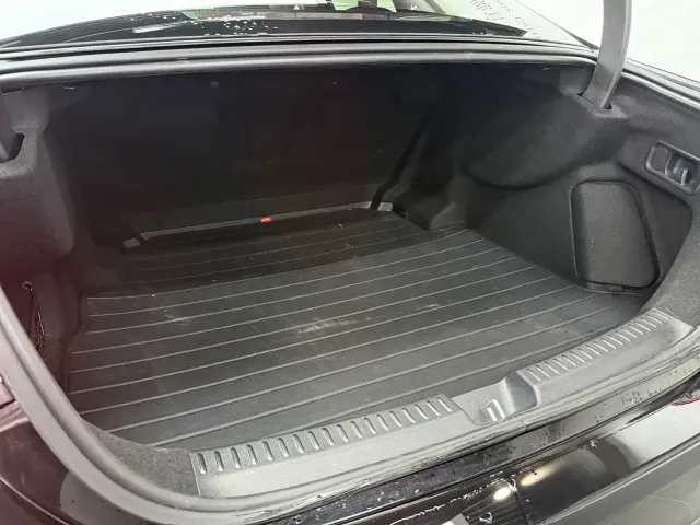 Mercedes-Benz E-Class — Фото автомобиля 14