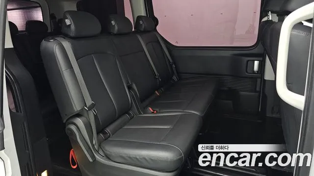 Hyundai Staria Staria Tourer 11 мест — Фото автомобиля 12