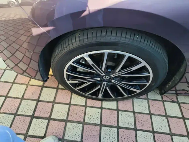 Leapmotor B01 — Фото автомобиля 22