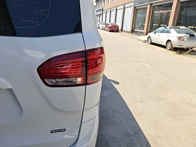Maxus G10 — Фото автомобиля 7