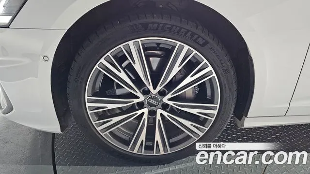 Audi A6 45 TFSI quattro Premium — Фото автомобиля 5