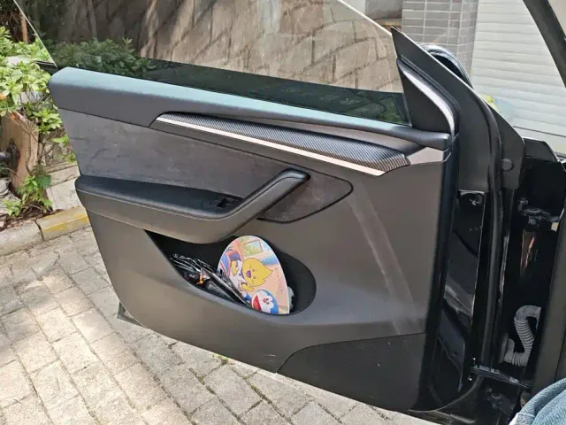 Tesla Model Y — Фото автомобиля 7