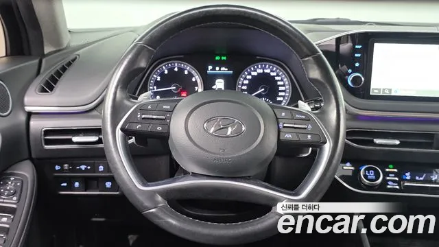 Hyundai Sonata — Фото автомобиля 13