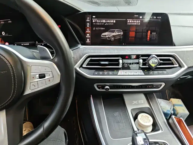 BMW X5 — Фото автомобиля 9