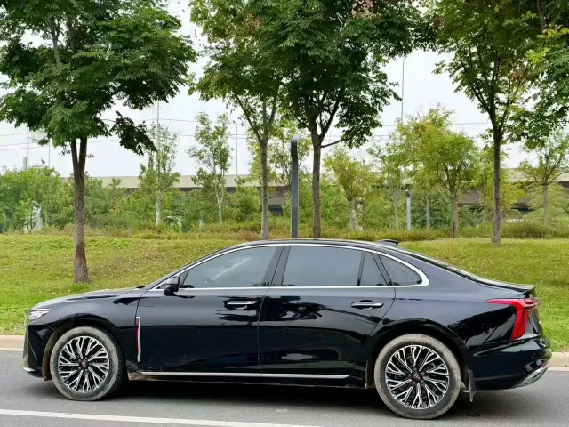 Hongqi H5 — Фото автомобиля 3