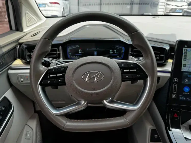 Hyundai Custo — Фото автомобиля 13