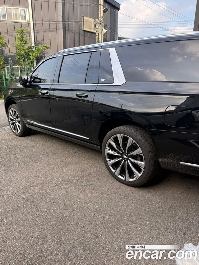 Cadillac Escalade Escalade 5 поколение — Фото автомобиля 6