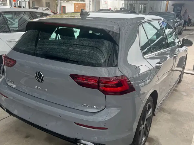 Volkswagen Golf — Фото автомобиля 4